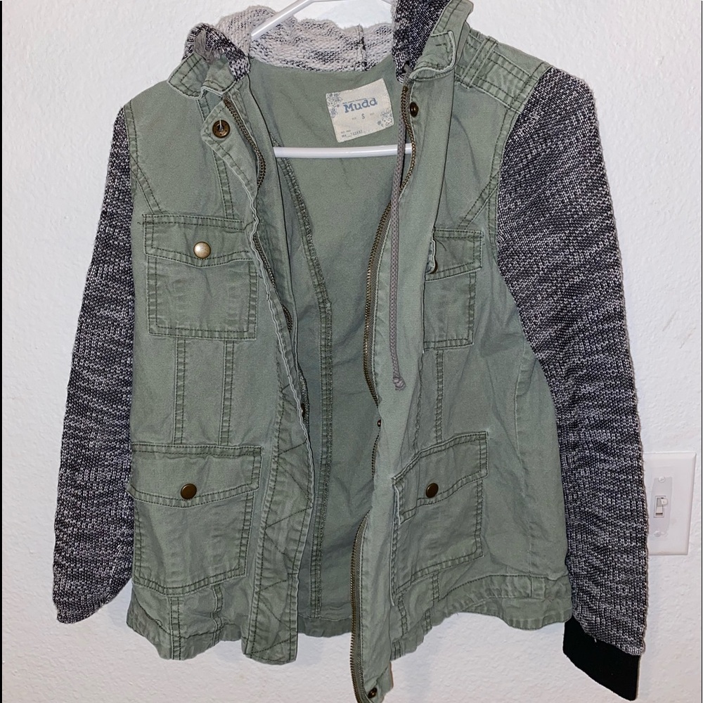 Hooded jacket